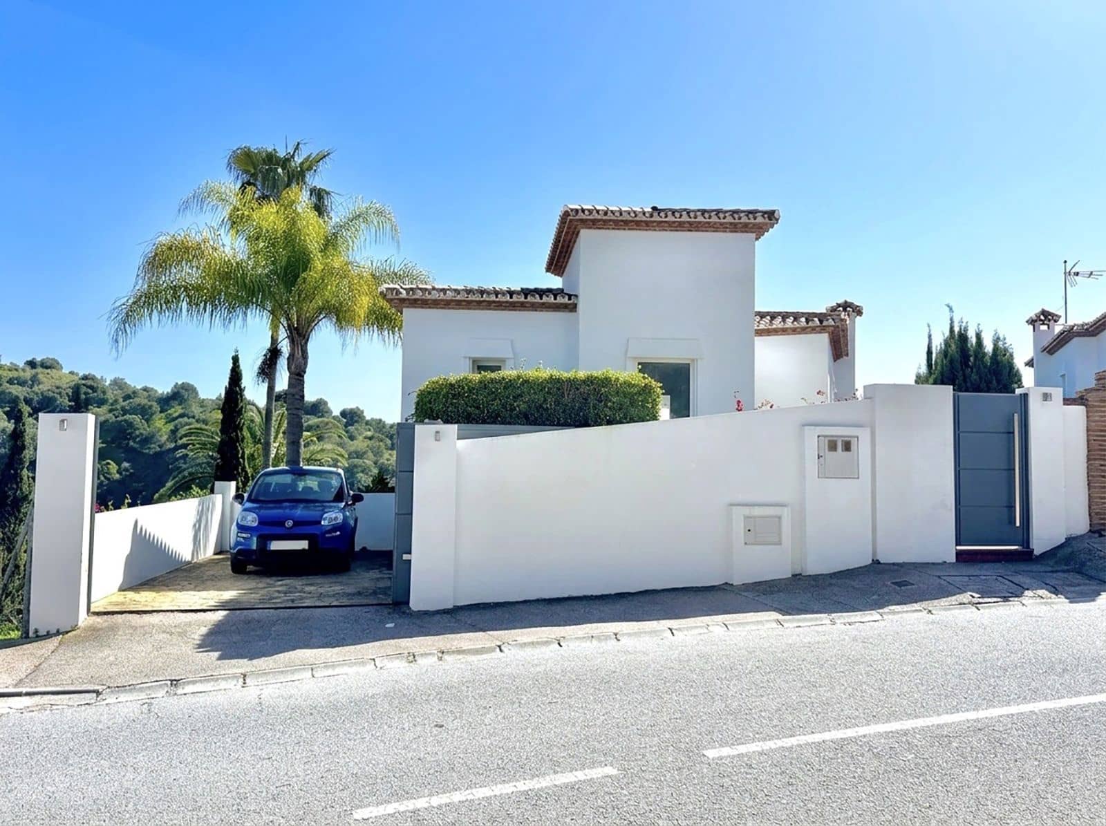 5 Zimmer Villa zu verkaufen in Calahonda mit Pool Garage - 1.100.000 € (Ref: 9841771)