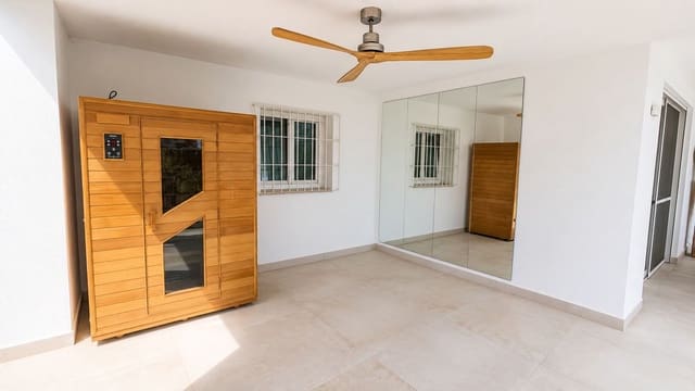 5 soveværelse Villa til salg i Torrequebrada, Benalmádena med swimmingpool garage - € 1.830.000 (Ref: 9850028)