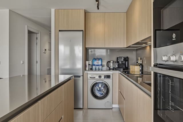 3 chambre Penthouse à vendre à Cancelada, Estepona avec piscine garage - 520 000 € (Ref: 9850036)