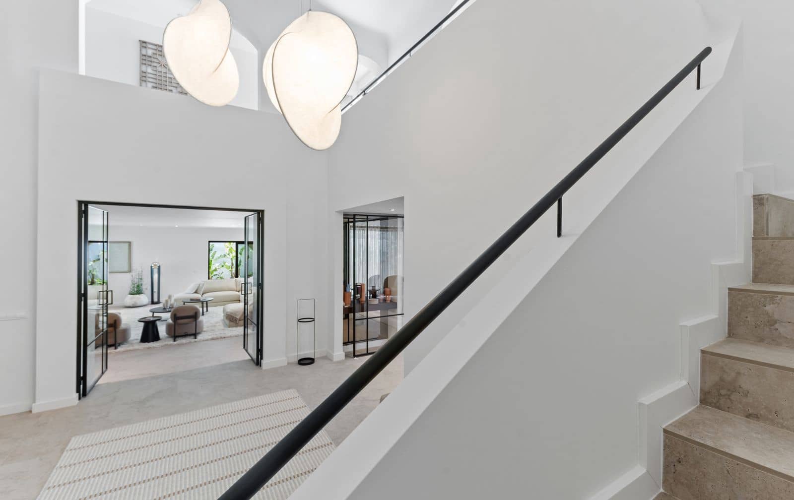 5 bedroom Villa for sale in Guadalmina with pool garage - € 4,350,000 (Ref: 9860914)