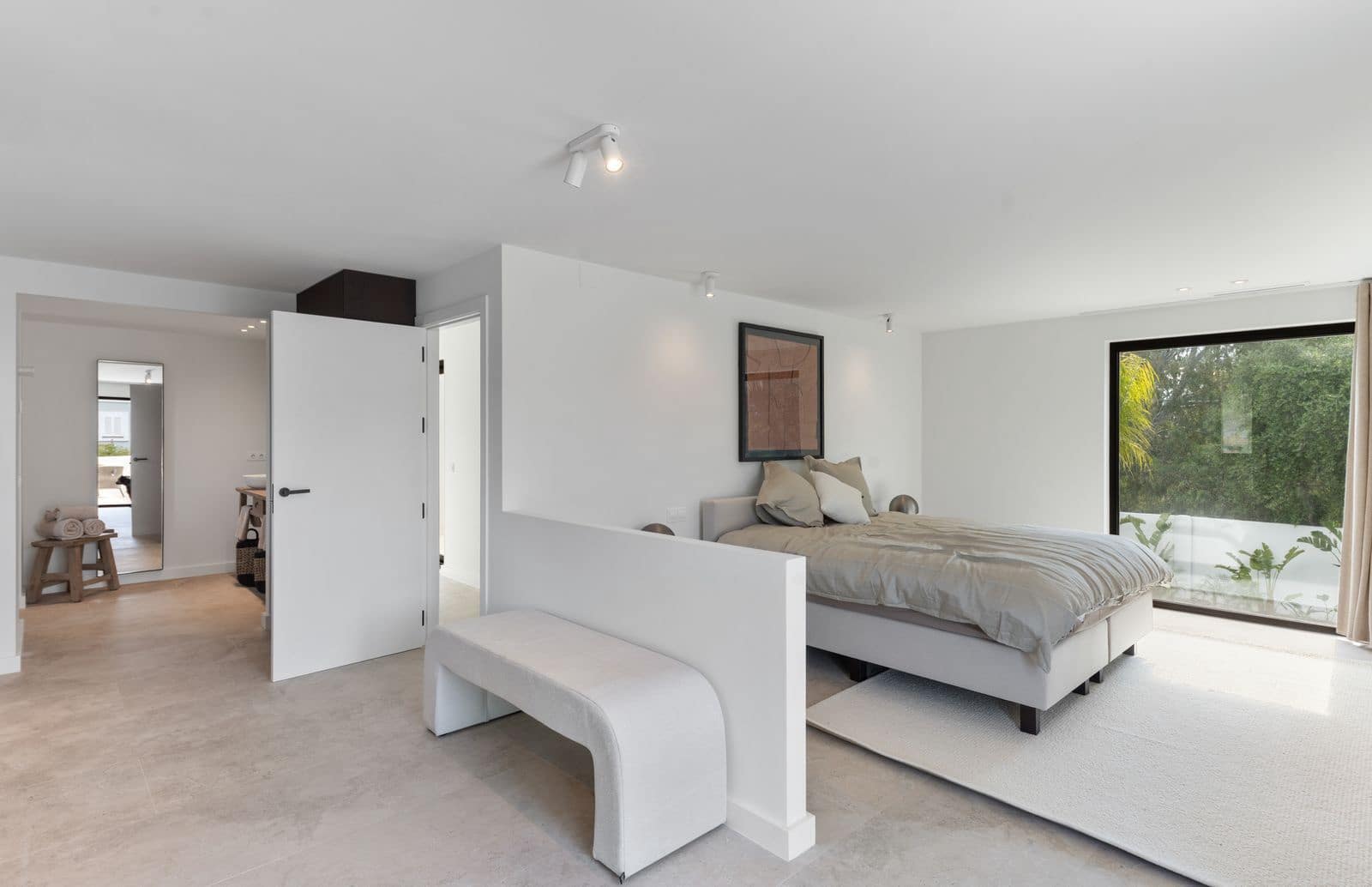 5 bedroom Villa for sale in Guadalmina with pool garage - € 4,350,000 (Ref: 9860914)