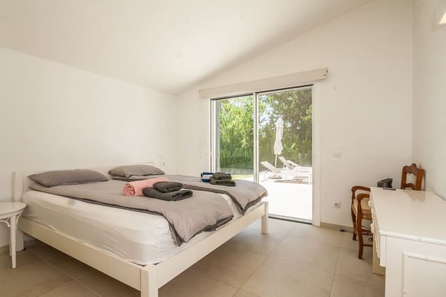 5 sypialnia Willa na sprzedaż w Elviria, Marbella z basenem garażem - 1 499 500 € (Ref: 9861031)