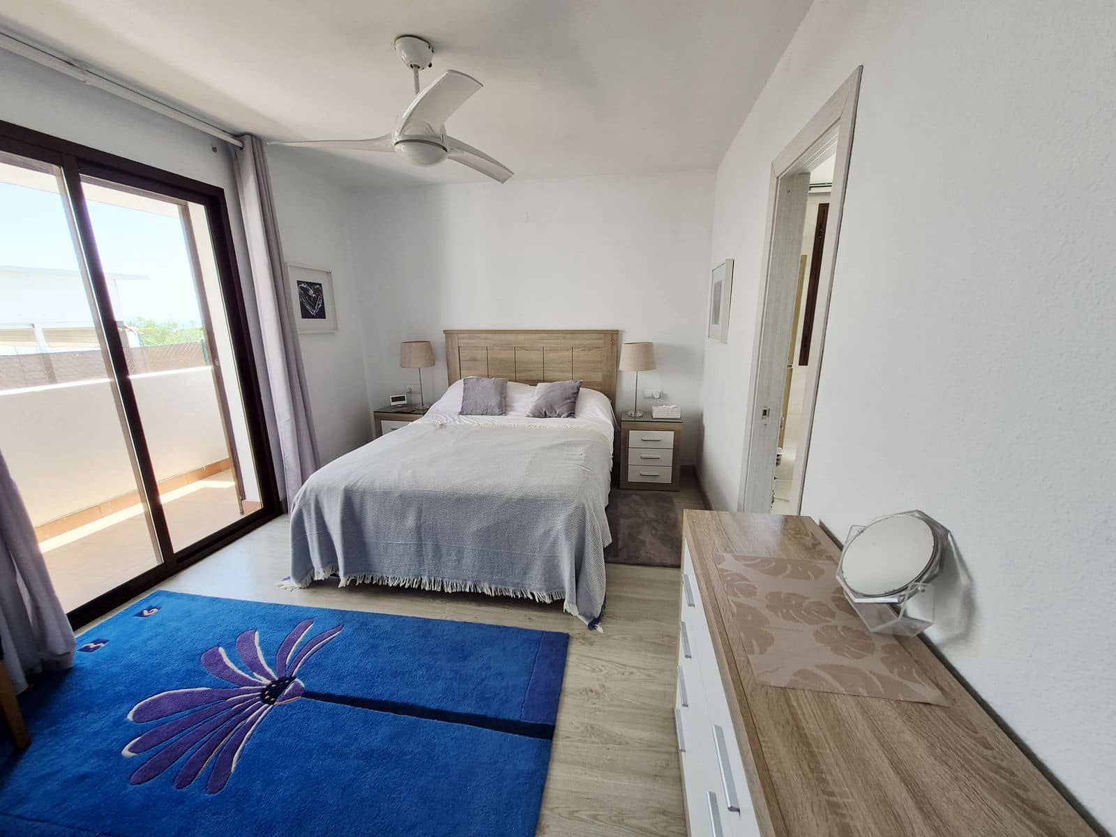 3 soveværelse Semi-Rækkehus til salg i La Cala de Mijas med swimmingpool garage - € 799.000 (Ref: 9892914)