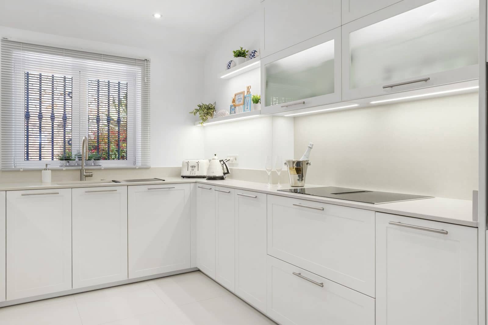 3 chambre Villa/Maison à vendre à El Chaparral avec piscine garage - 875 000 € (Ref: 9905251)