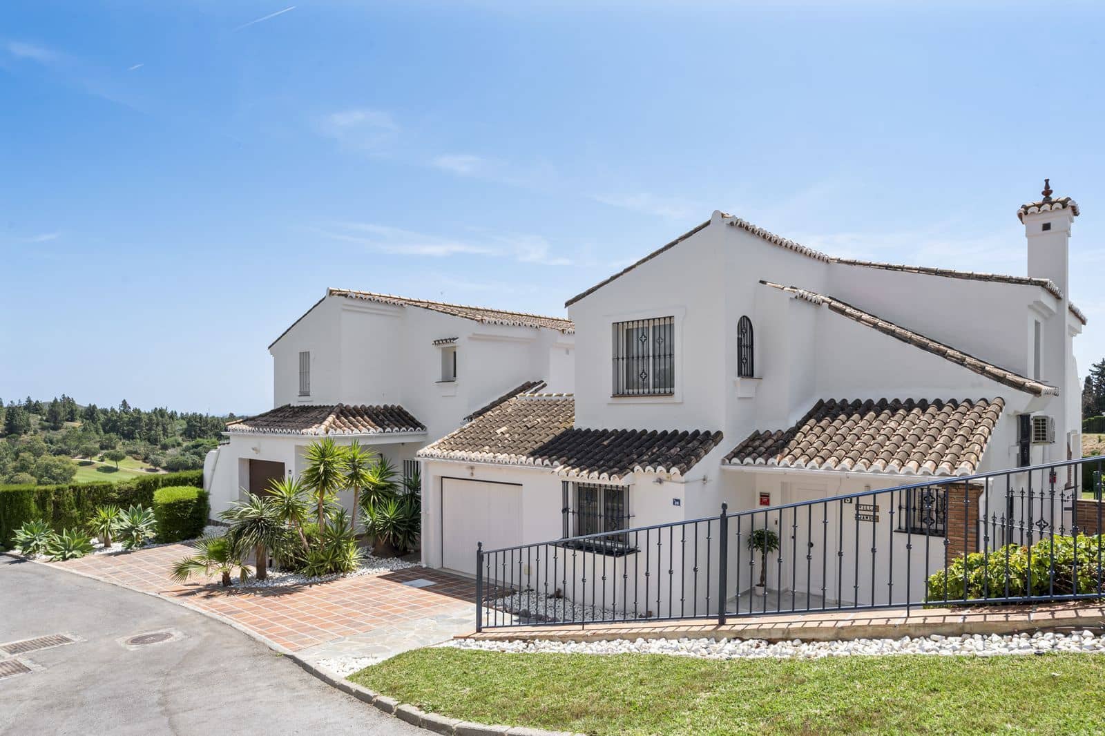 3 chambre Villa/Maison à vendre à El Chaparral avec piscine garage - 875 000 € (Ref: 9905251)