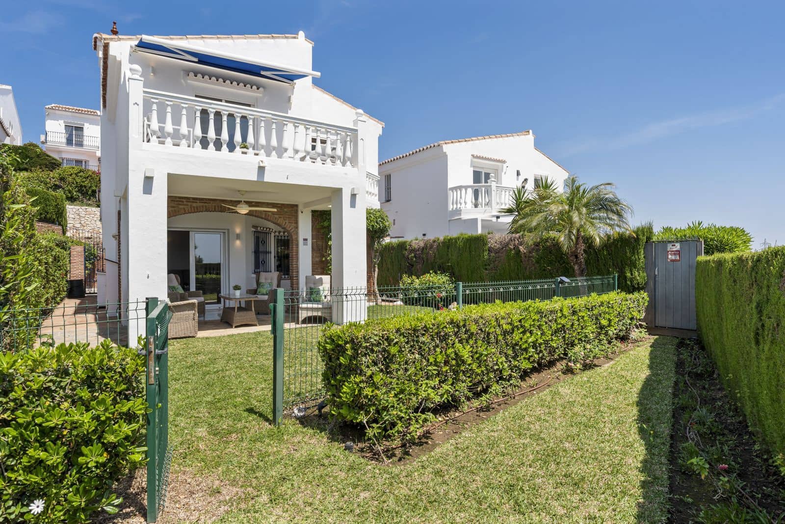 3 chambre Villa/Maison à vendre à El Chaparral avec piscine garage - 875 000 € (Ref: 9905251)