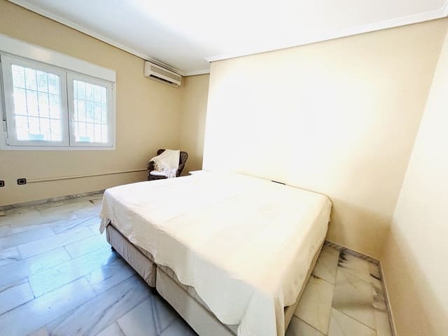 5 soverom Villa til salgs i Valtocado, Mijas med svømmebasseng garasje - € 1 499 000 (Ref: 9908881)