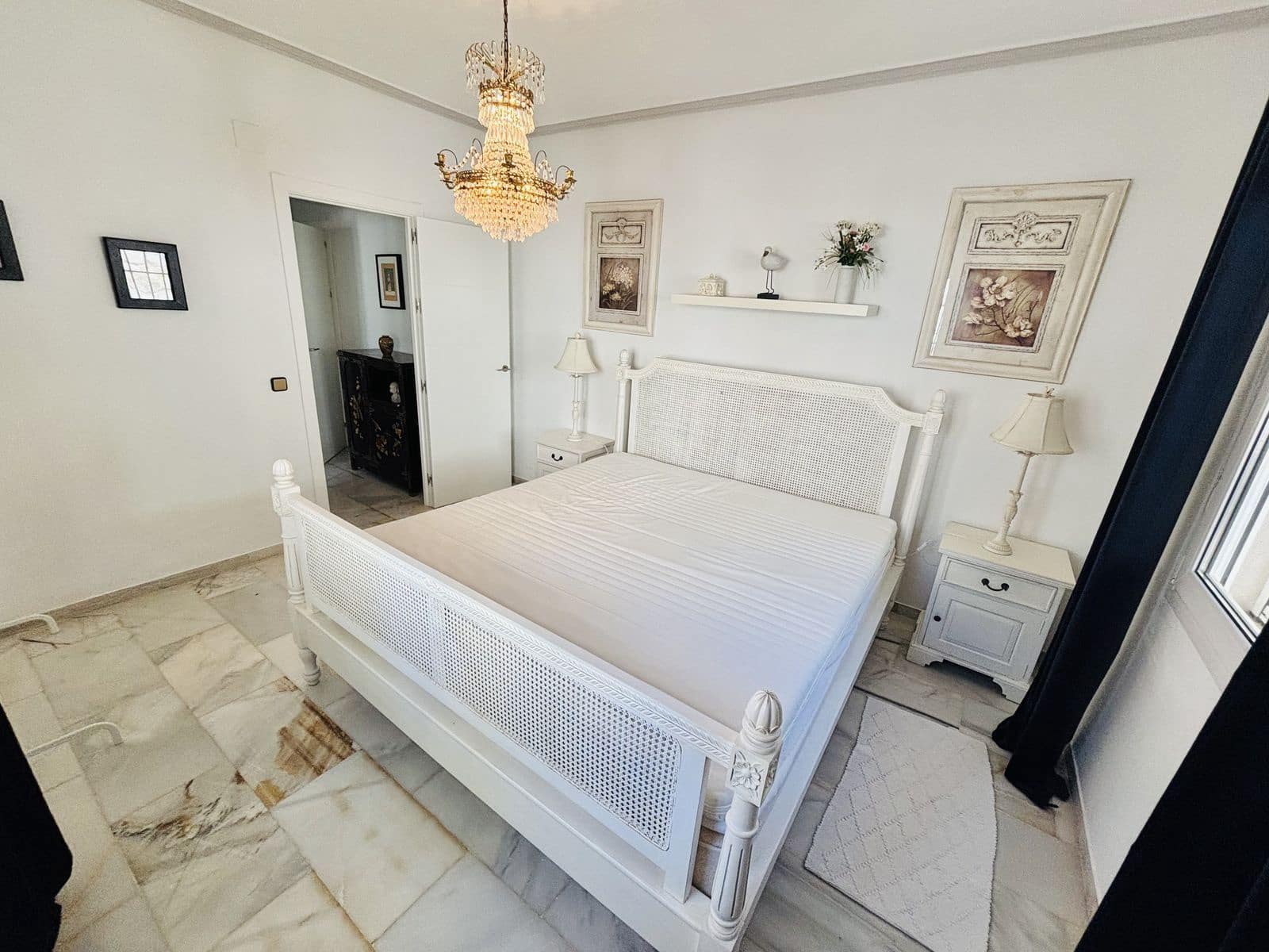 5 soverom Villa til salgs i Valtocado med svømmebasseng garasje - € 1 499 000 (Ref: 9908881)