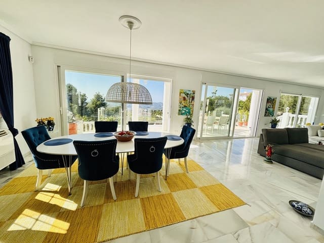 5 soverom Villa til salgs i Valtocado, Mijas med svømmebasseng garasje - € 1 499 000 (Ref: 9908881)