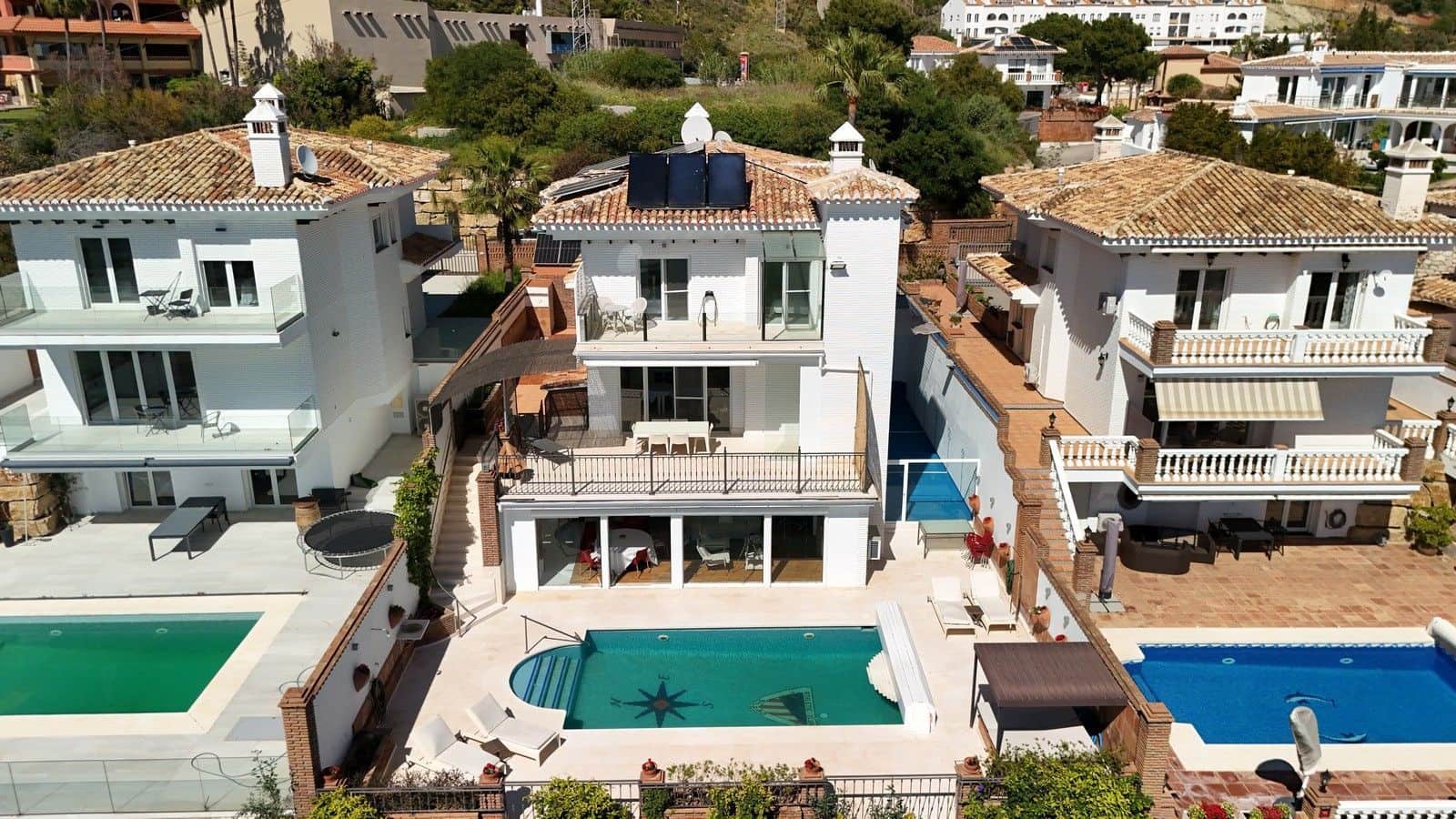 5 bedroom Villa for sale in La Capellania with pool garage - € 1,497,770 (Ref: 9928053)