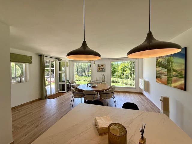 4 sypialnia Willa na sprzedaż w Sotogrande Alto, San Roque z basenem garażem - 1 595 010 € (Ref: 9932117)