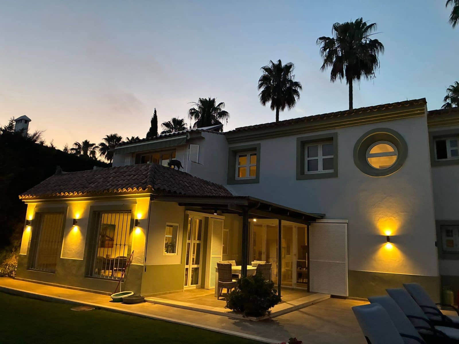 4 sypialnia Willa na sprzedaż w Sotogrande z basenem garażem - 1 595 010 € (Ref: 9932117)