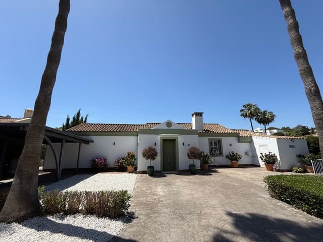 4 sypialnia Willa na sprzedaż w Sotogrande Alto, San Roque z basenem garażem - 1 595 010 € (Ref: 9932117)