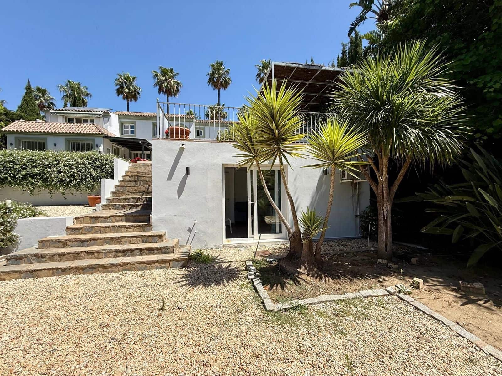 4 sypialnia Willa na sprzedaż w Sotogrande z basenem garażem - 1 595 010 € (Ref: 9932117)