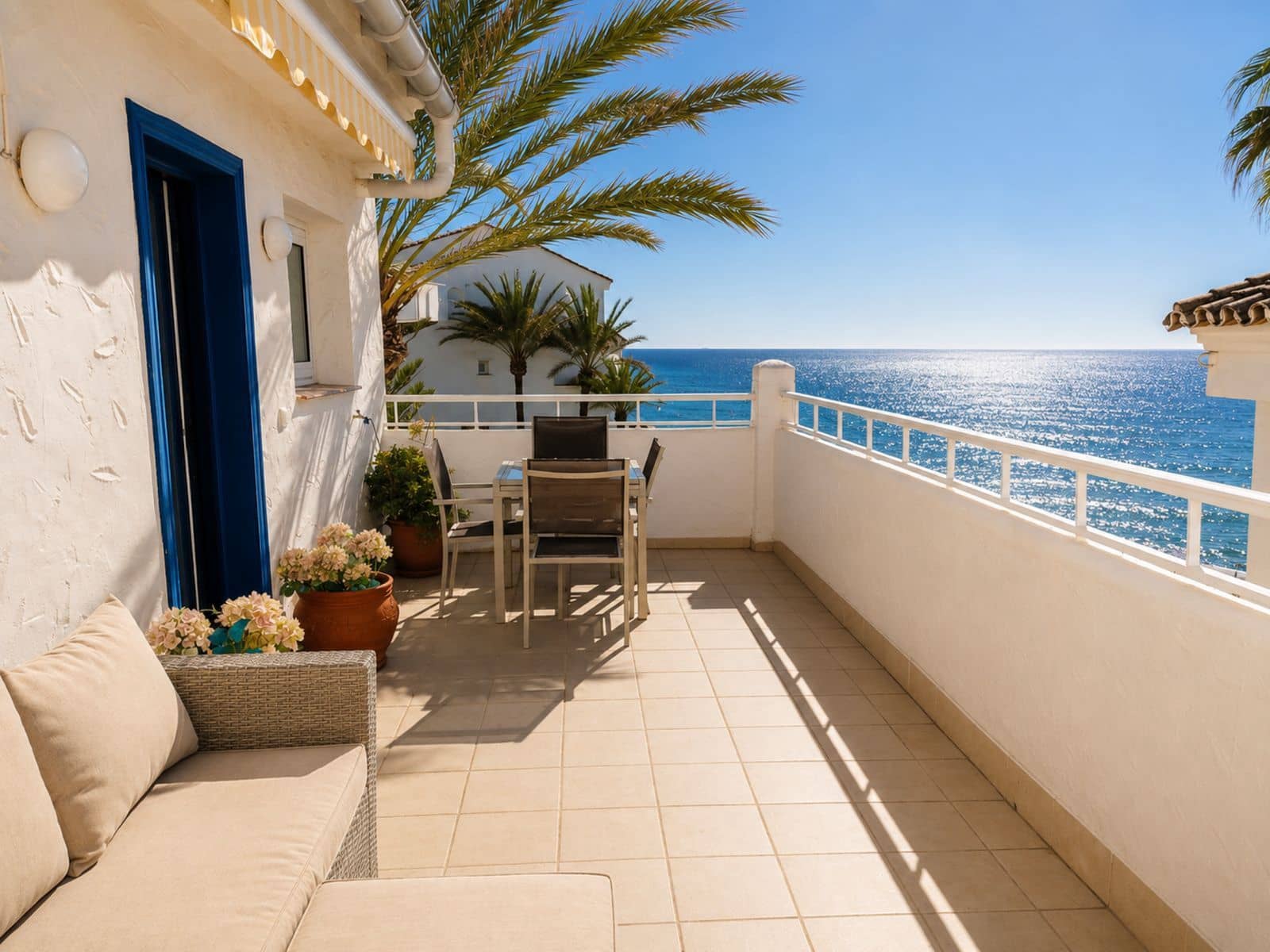 3 Zimmer Strandapartment zu verkaufen in Marbesa mit Pool Garage - 795.000 € (Ref: 9932332)