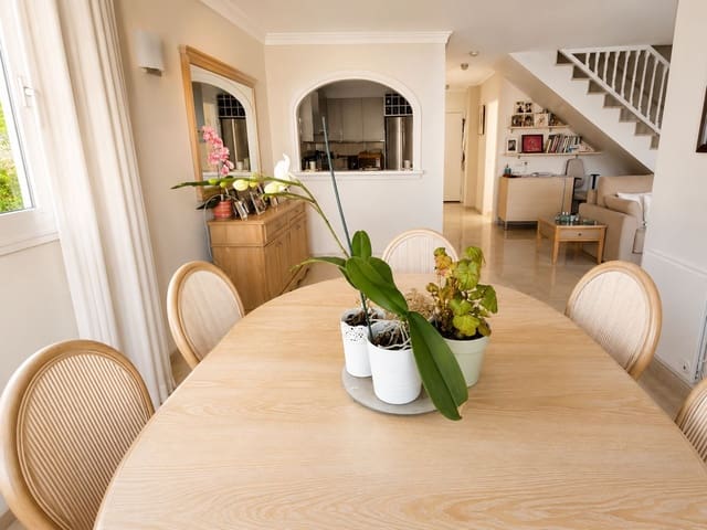 3 bedroom Beach Apartment for sale in Marbesa, Marbella with pool garage - € 795,000 (Ref: 9932332)