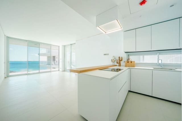 2 soverom Penthouse til salgs i El Higuerón, Fuengirola med svømmebasseng garasje - € 775 000 (Ref: 9950671)