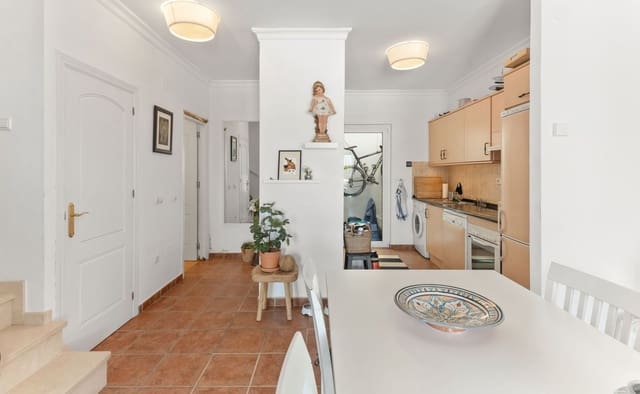 3 makuuhuone Omakotitalo myytävänä paikassa Mijas mukana uima-altaan 
autotalli - 395 000 € (Ref: 9961574)