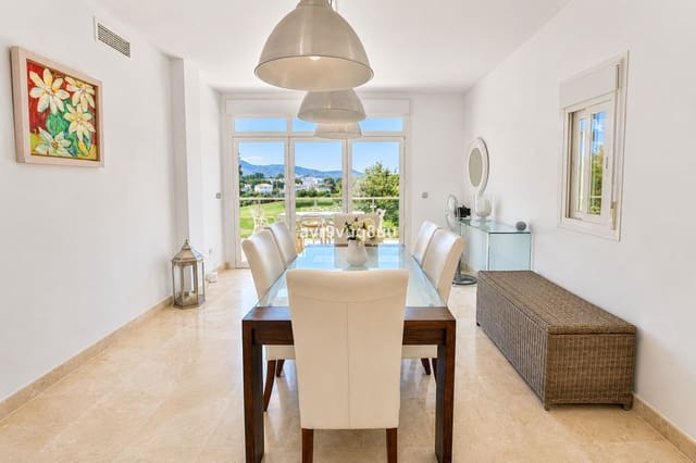 Chalet de 5 habitaciones en La Cala de Mijas, Mijas en venta con piscina garaje - 1.100.000 € (Ref: 9969033)