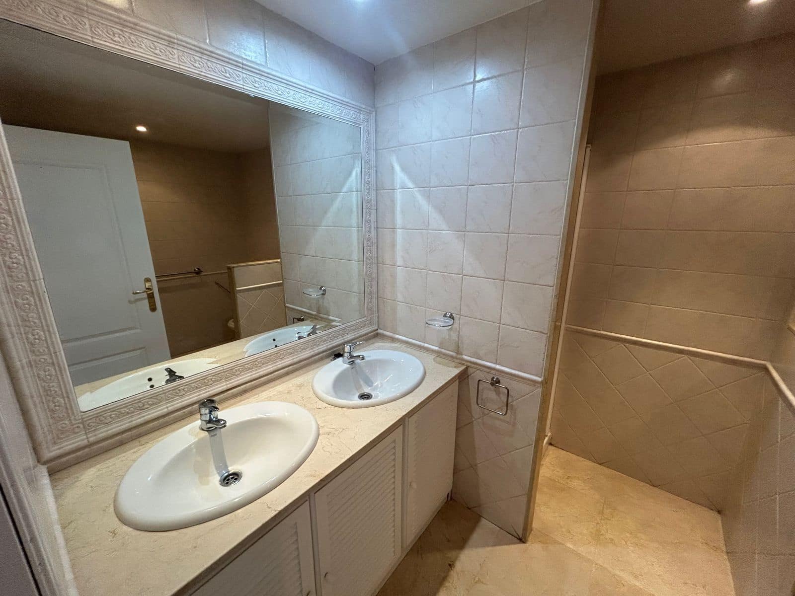 Apartamento de 2 habitaciones en Riviera del Sol en venta con piscina garaje - 400.000 € (Ref: 9969058)