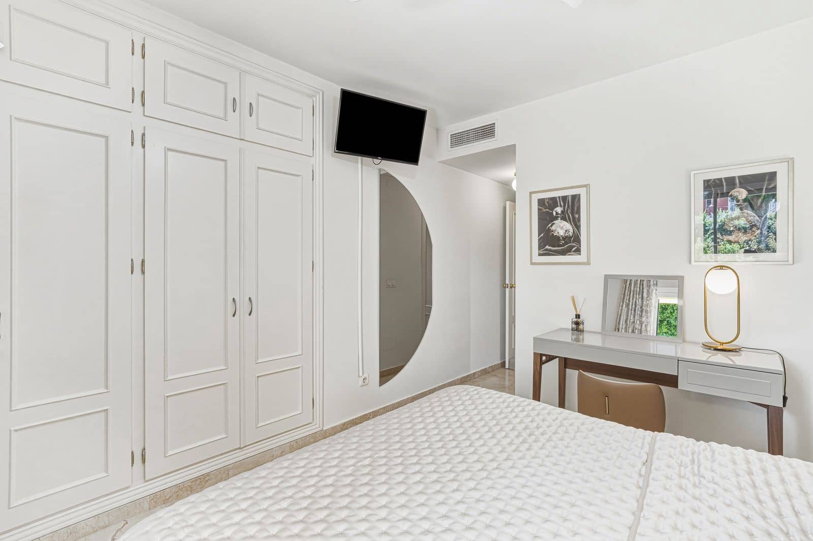 2 bedroom Apartment for sale in Guadalmina with pool garage - € 449,000 (Ref: 9989815)