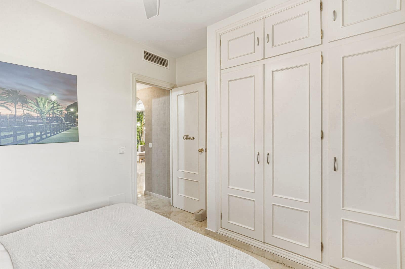 2 bedroom Apartment for sale in Guadalmina with pool garage - € 449,000 (Ref: 9989815)