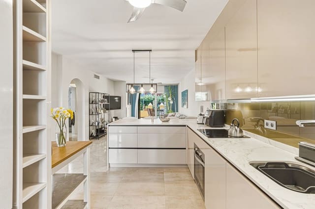 2 sovrum Lägenhet till salu i Guadalmina Alta, Marbella med pool garage - 449 000 € (Ref: 9989815)