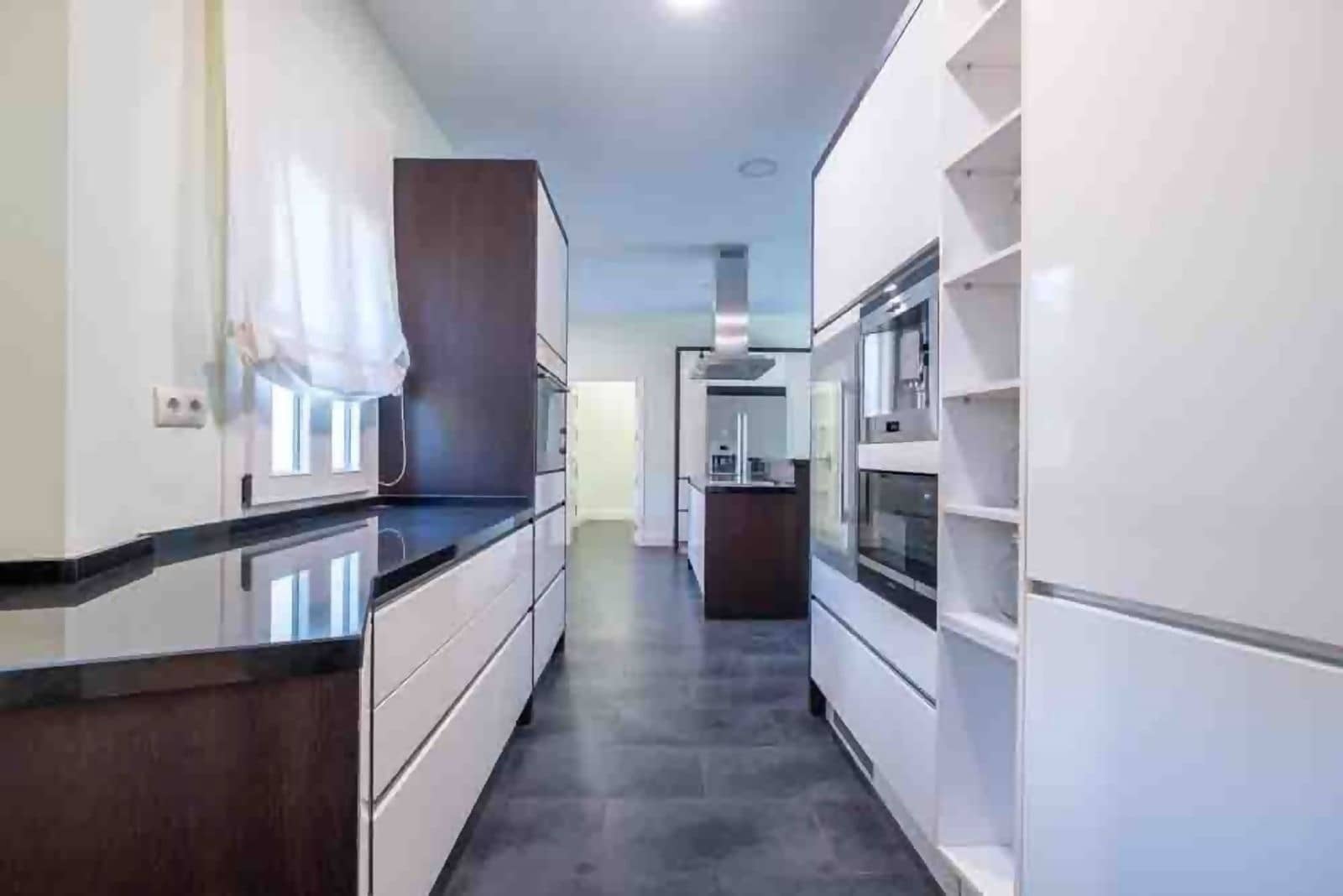 Chalet de 6 habitaciones en Sotogrande en venta con piscina garaje - 1.924.000 € (Ref: 9996270)