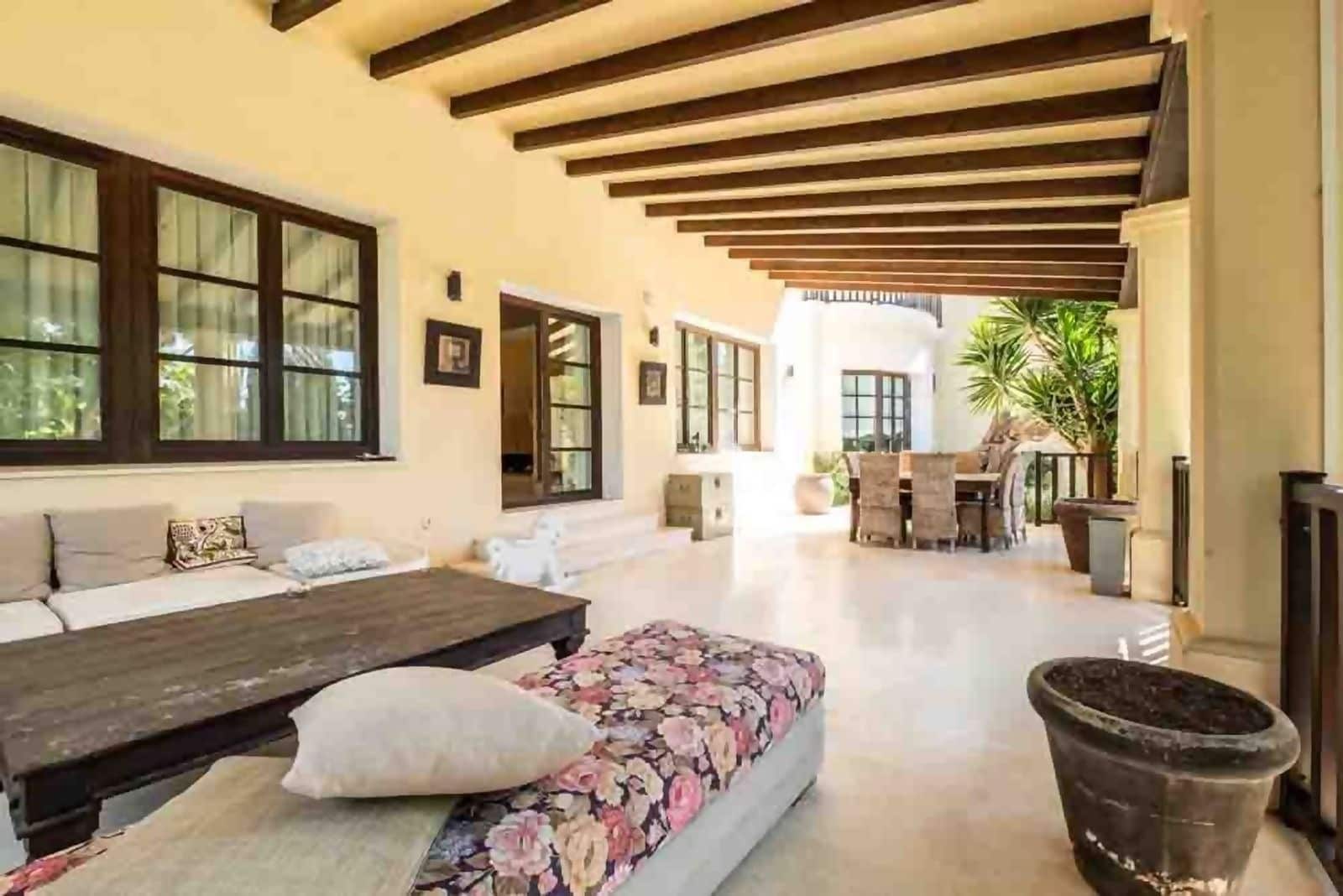 Chalet de 6 habitaciones en Sotogrande en venta con piscina garaje - 1.924.000 € (Ref: 9996270)