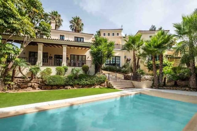 Chalet de 6 habitaciones en Sotogrande Alto, San Roque en venta con piscina garaje - 1.924.000 € (Ref: 9996270)
