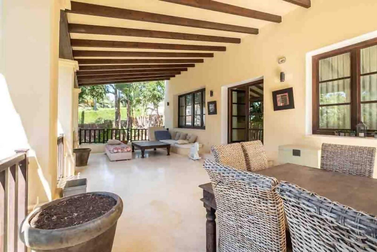 Chalet de 6 habitaciones en Sotogrande en venta con piscina garaje - 1.924.000 € (Ref: 9996270)