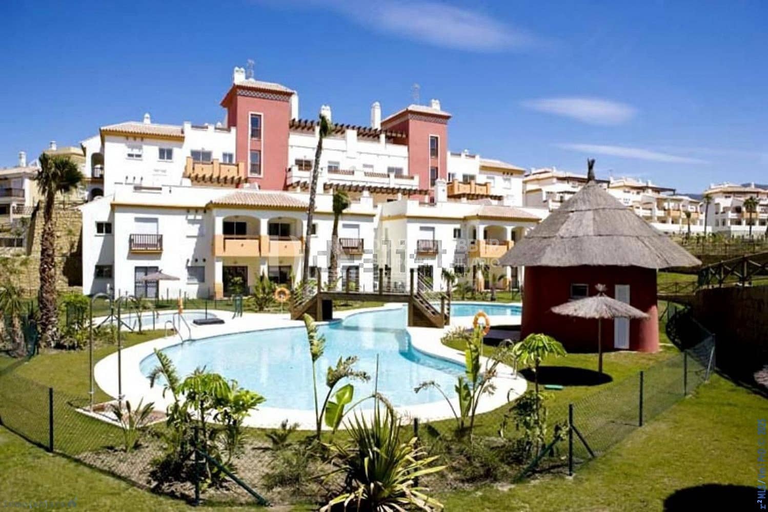 2 soveværelse Lejlighed til salg i Caleta de Velez med swimmingpool garage - € 270.000 (Ref: 9101483)