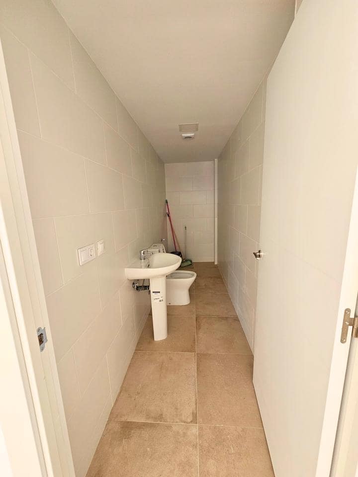 1 sypialnia Biznes do wynajęcia w Elche / Elx - 800 € (Ref: 9403606)