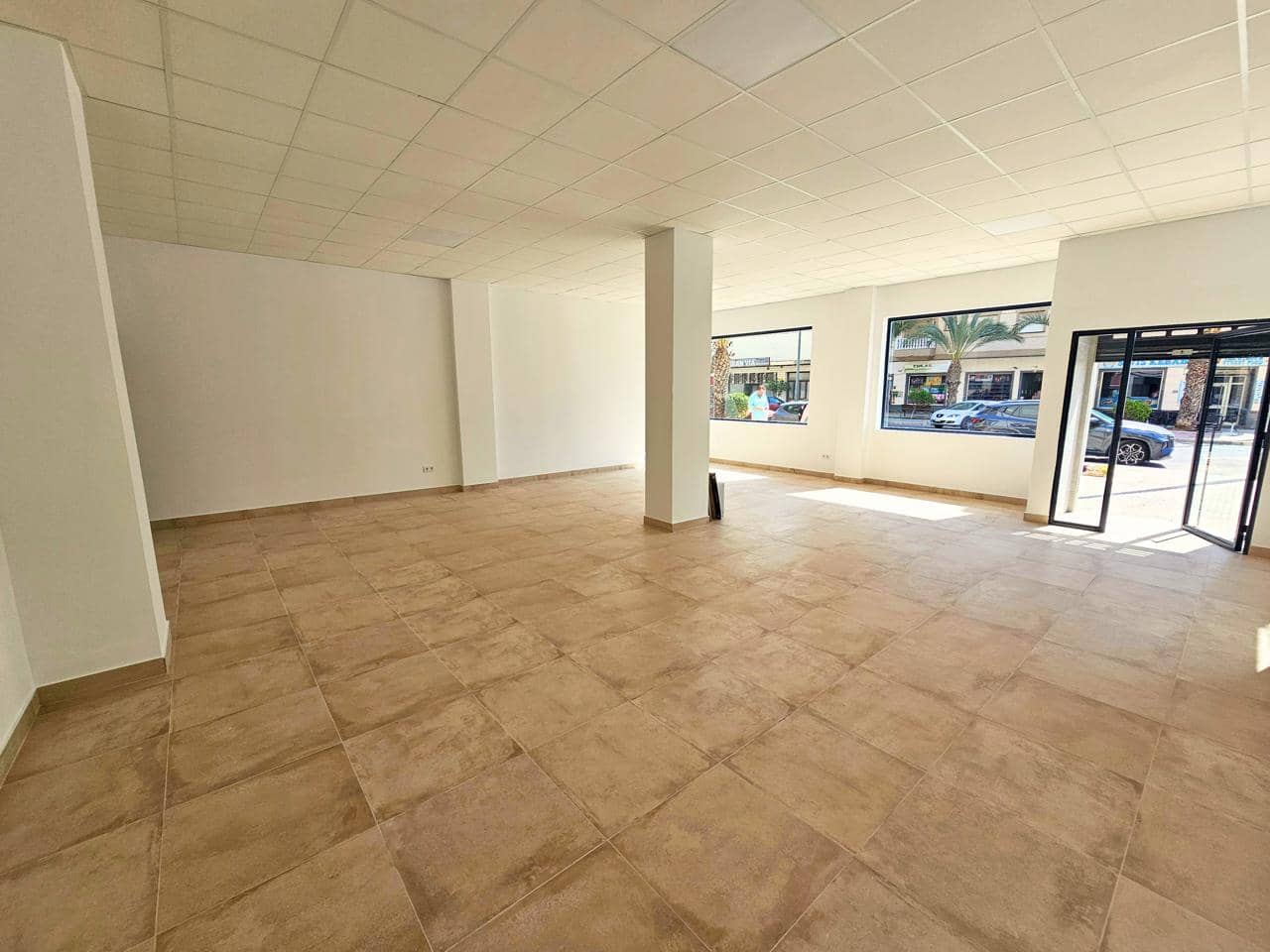 1 sypialnia Biznes do wynajęcia w Elche / Elx - 800 € (Ref: 9403606)