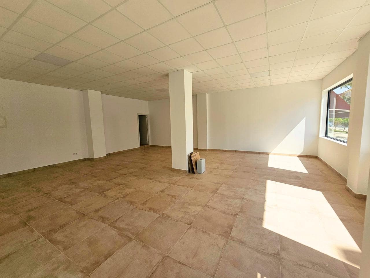 1 sypialnia Biznes do wynajęcia w Elche / Elx - 800 € (Ref: 9403606)