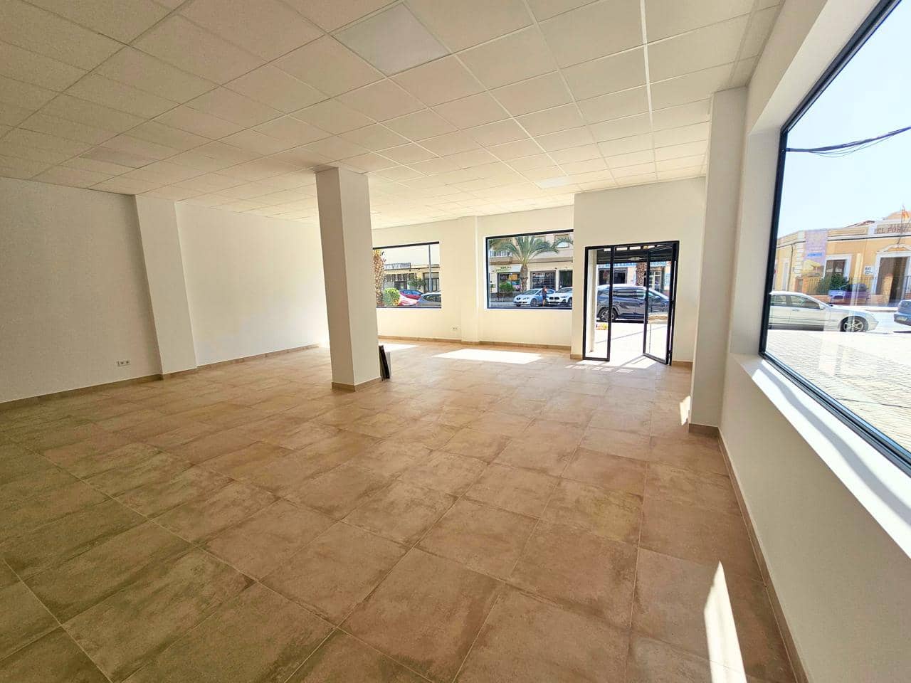 1 sypialnia Biznes do wynajęcia w Elche / Elx - 800 € (Ref: 9403606)