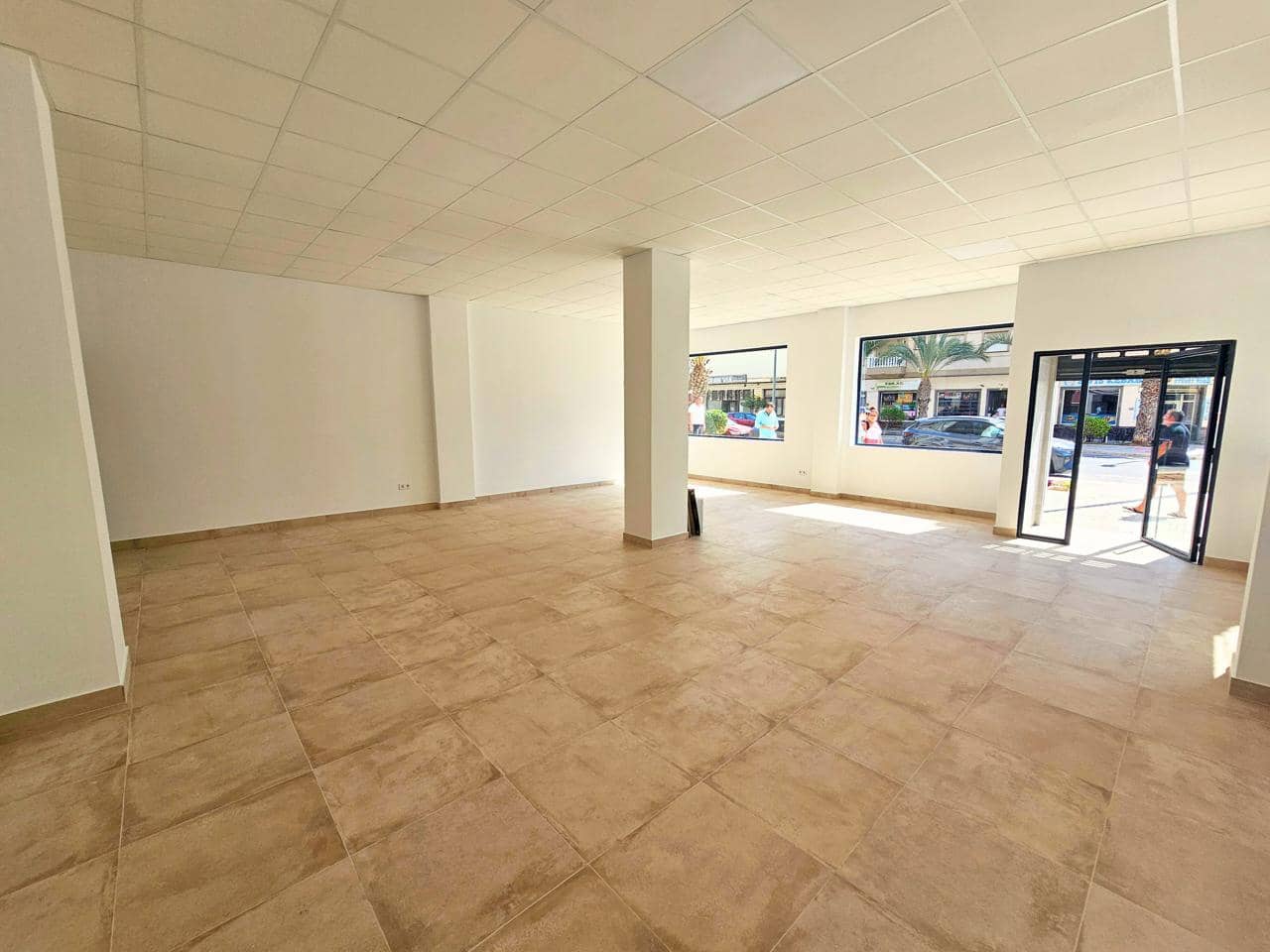 1 sypialnia Biznes do wynajęcia w Elche / Elx - 800 € (Ref: 9403606)