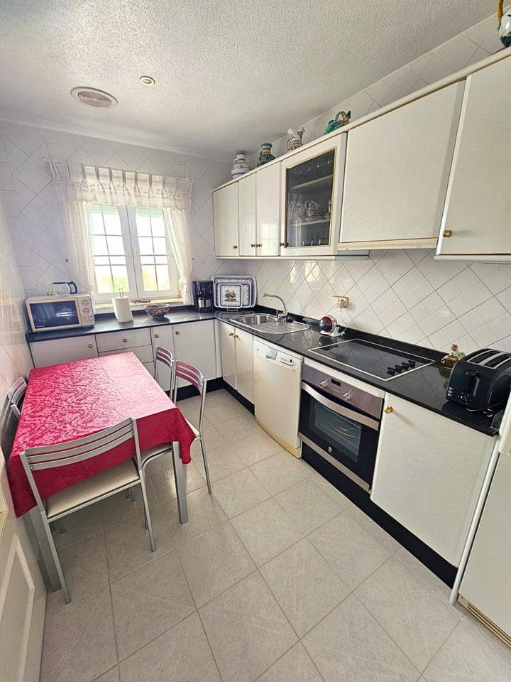 3 makuuhuone Huvila myytävänä paikassa Guardamar del Segura mukana uima-altaan 
autotalli - 399 990 € (Ref: 9403607)