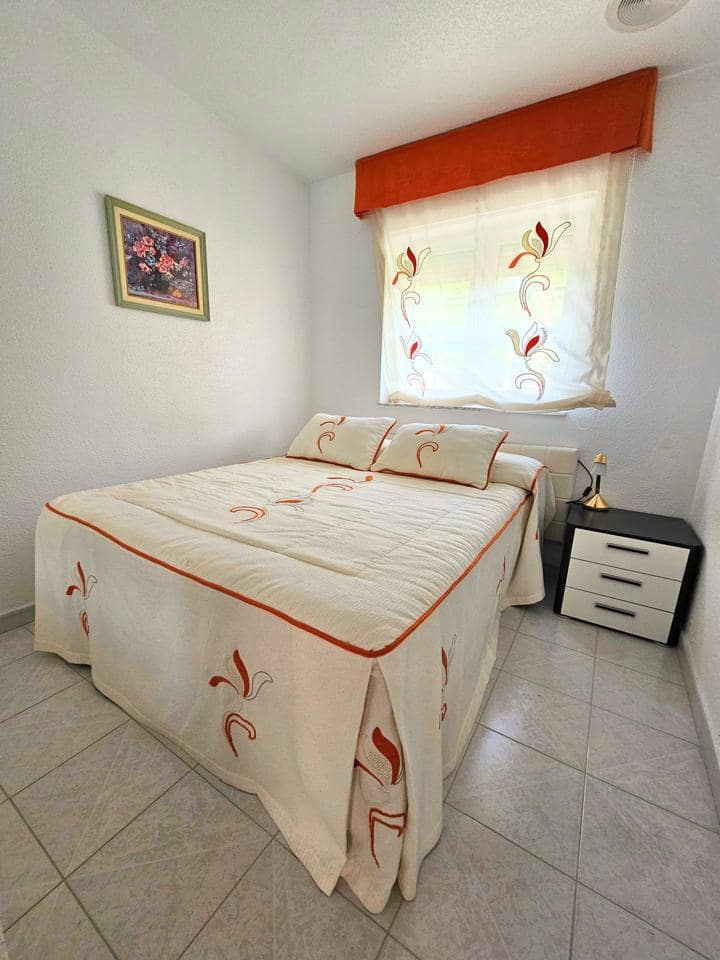 3 makuuhuone Huvila myytävänä paikassa Guardamar del Segura mukana uima-altaan 
autotalli - 399 990 € (Ref: 9403607)