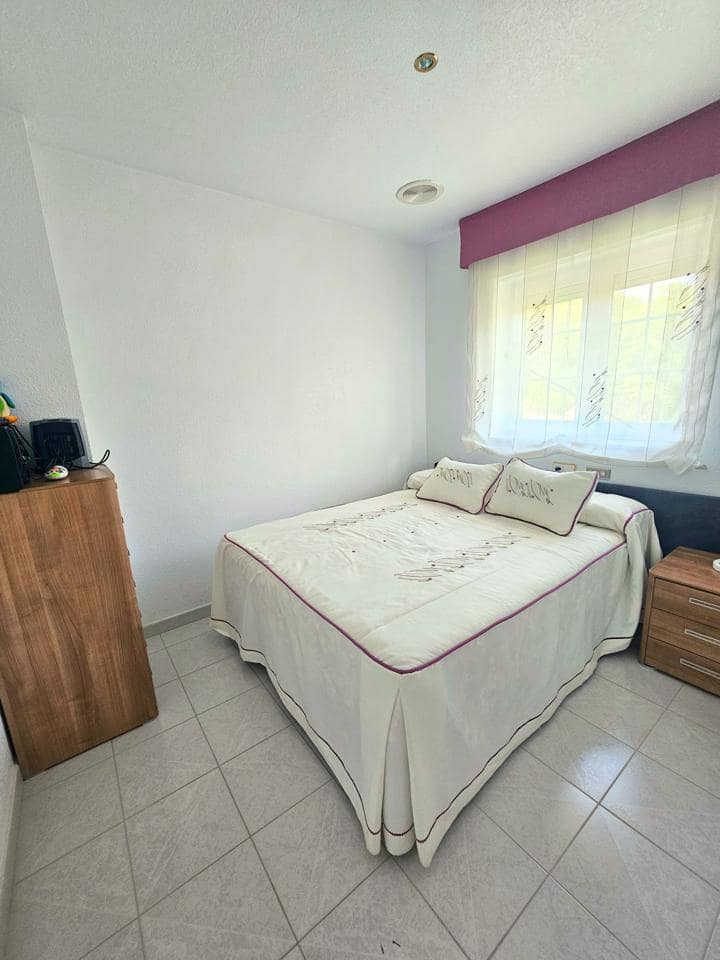 3 makuuhuone Huvila myytävänä paikassa Guardamar del Segura mukana uima-altaan 
autotalli - 399 990 € (Ref: 9403607)