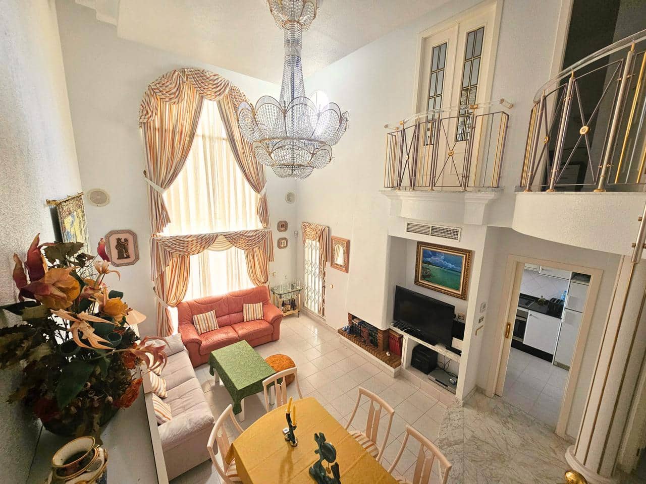 3 makuuhuone Huvila myytävänä paikassa Guardamar del Segura mukana uima-altaan 
autotalli - 399 990 € (Ref: 9403607)