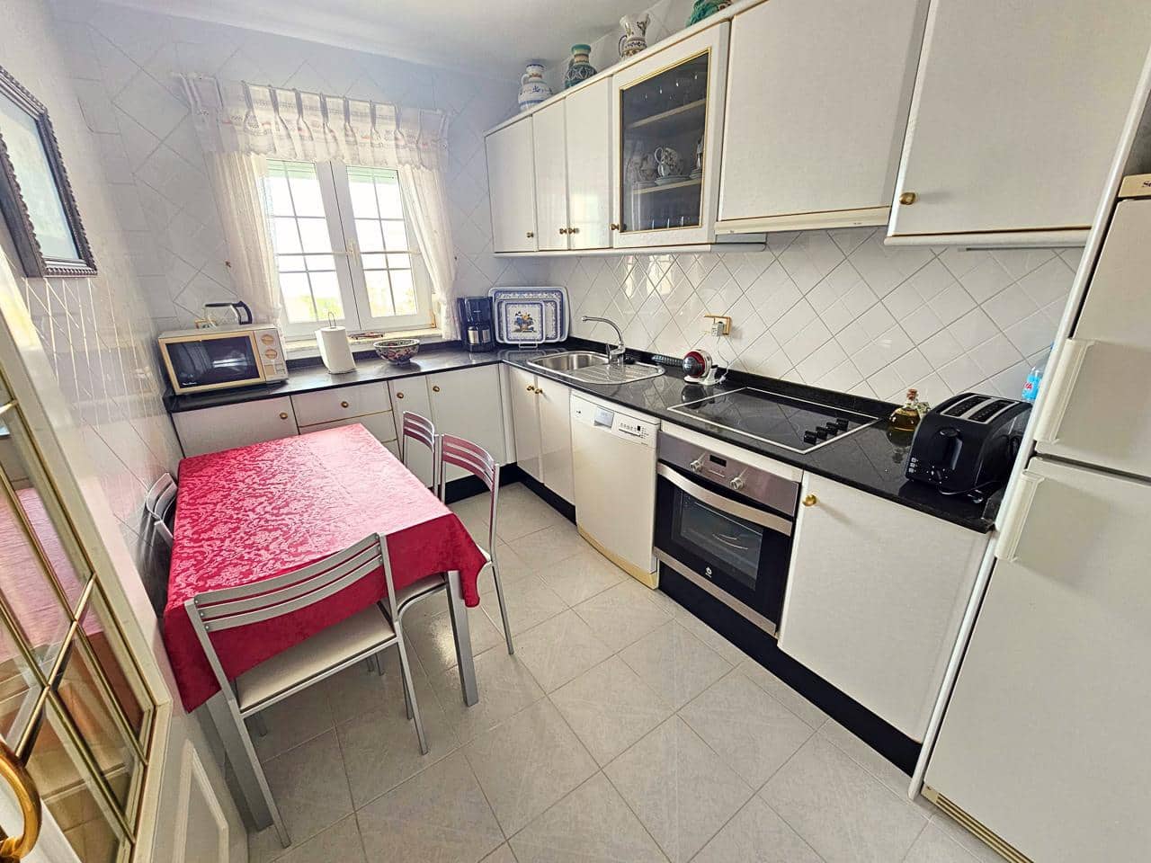 3 makuuhuone Huvila myytävänä paikassa Guardamar del Segura mukana uima-altaan 
autotalli - 399 990 € (Ref: 9403607)