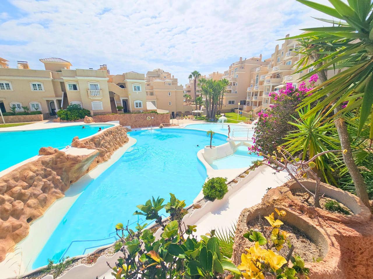 3 makuuhuone Huvila myytävänä paikassa Guardamar del Segura mukana uima-altaan 
autotalli - 399 990 € (Ref: 9403607)