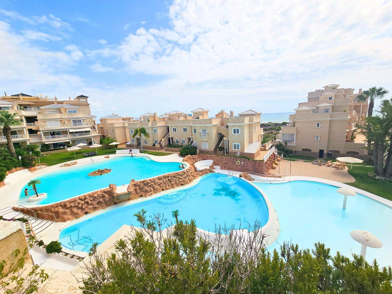 3 makuuhuone Huvila myytävänä paikassa Guardamar del Segura mukana uima-altaan 
autotalli - 399 990 € (Ref: 9403607)