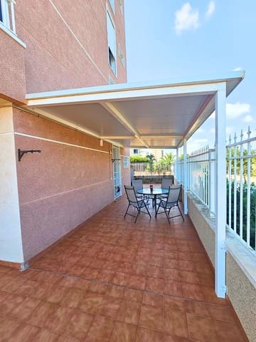 2 makuuhuone Asunto vuokrattavana paikassa Puerto Deportivo, Guardamar del Segura mukana uima-altaan 
autotalli - 900 € (Ref: 9403610)