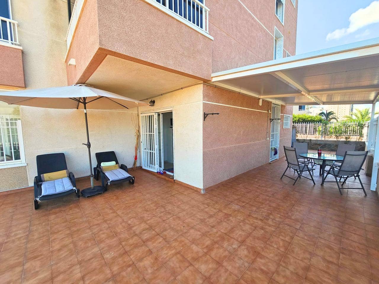 Appartement de 2 chambres à louer à Guardamar del Segura avec piscine garage - 900 € (Ref: 9403610)