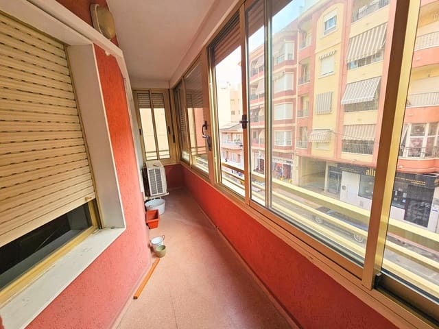 4 sypialnia Mieszkanie na sprzedaż w Zona Pueblo, Guardamar del Segura - 159 990 € (Ref: 9403611)