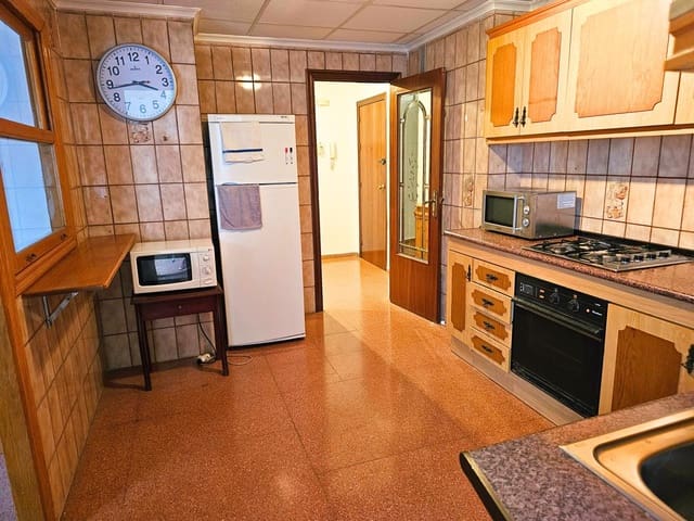 4 sypialnia Mieszkanie na sprzedaż w Zona Pueblo, Guardamar del Segura - 159 990 € (Ref: 9403611)