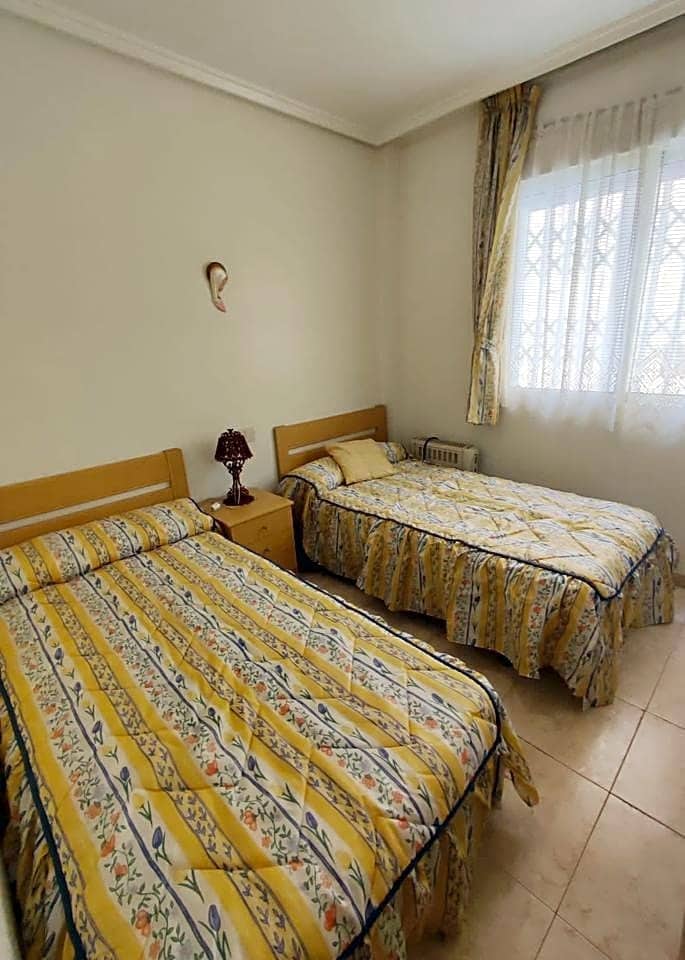 3 soveværelse Lejlighed til salg i Torrevieja - € 134.000 (Ref: 9403614)