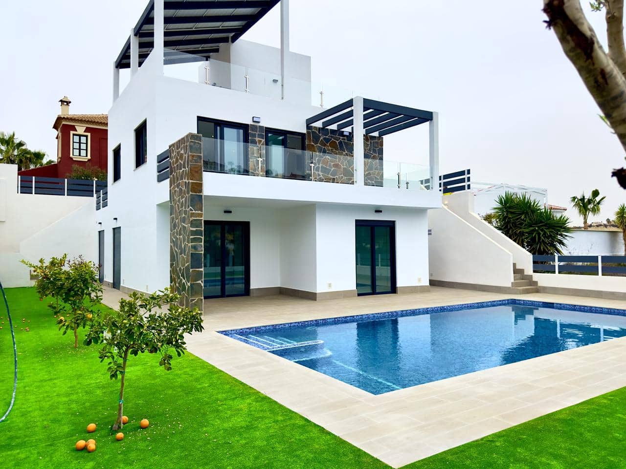 4 bedroom Villa for sale in Ciudad Quesada with pool garage - € 834,000 (Ref: 9403615)